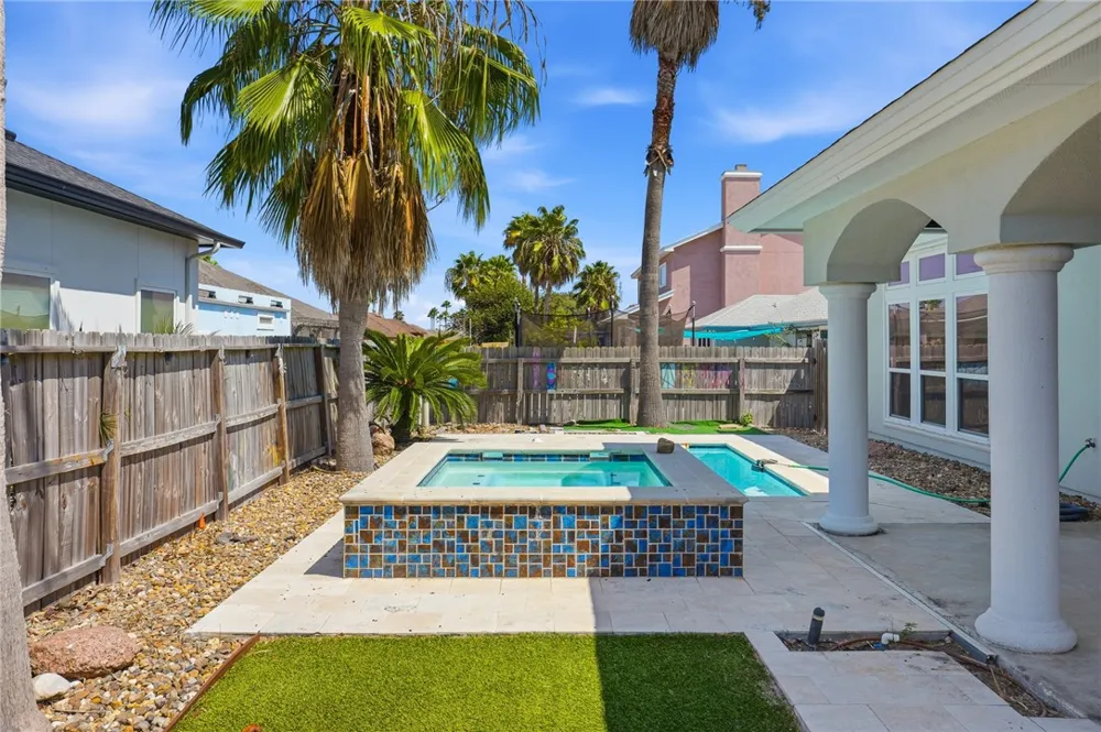 15285 Cartagena Court Corpus Christi, TX 78418