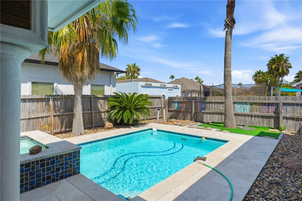 15285 Cartagena Court Corpus Christi, TX 78418