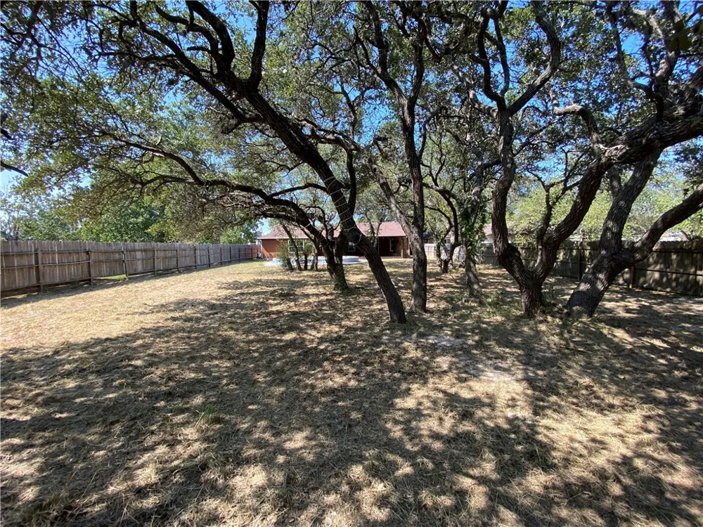 2261 Baywood Ingleside, TX 78362