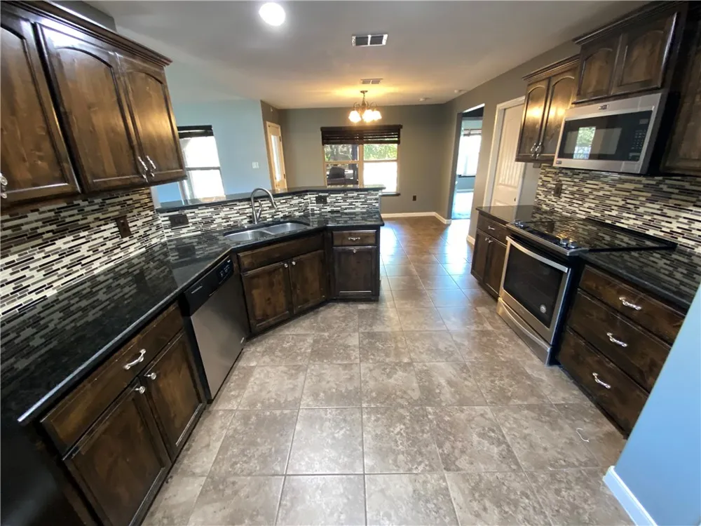 2261 Baywood Ingleside, TX 78362