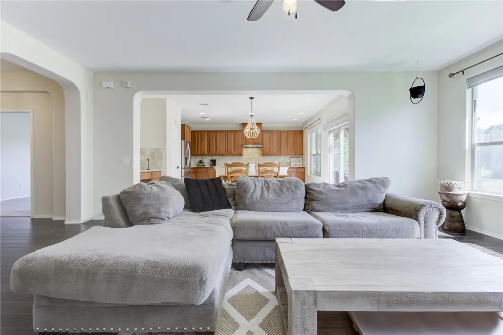 920 Autumn Sage Way Pflugerville, TX 78660