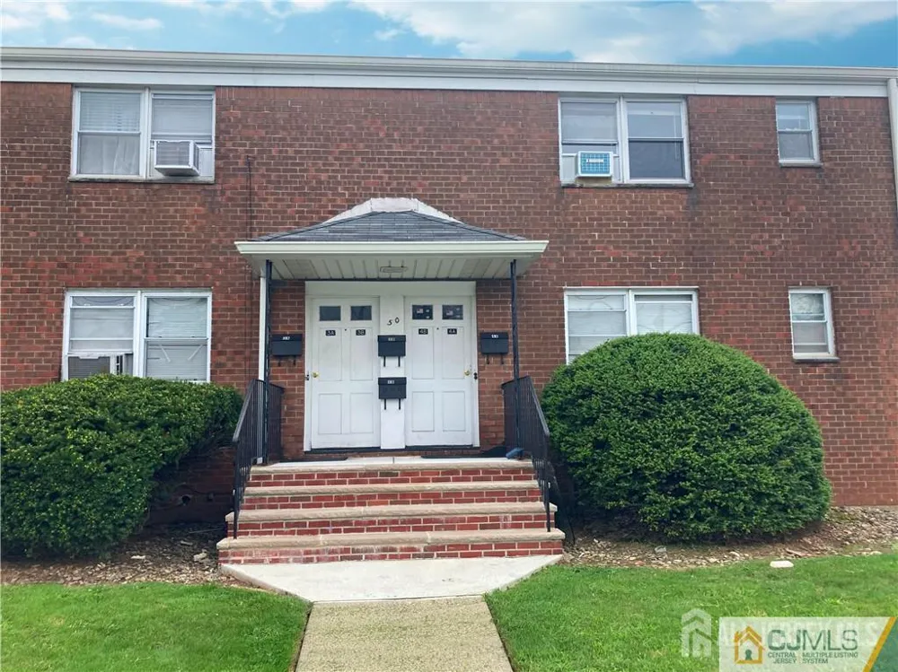 250 Penn Avenue #4B Edison, NJ 08817