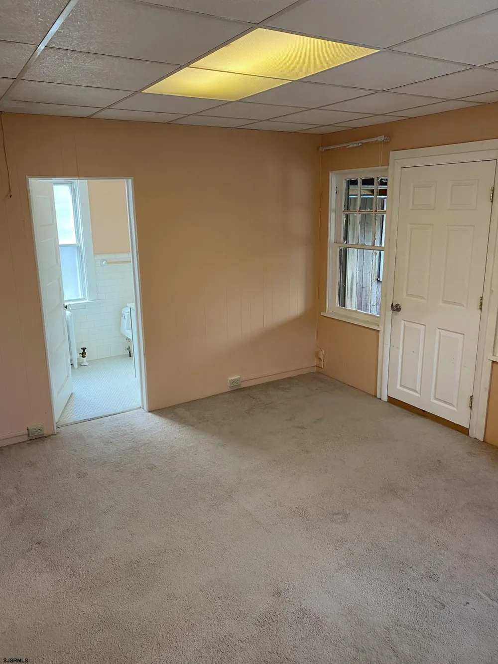 5 N Bartram Ave Lower Chelsea, NJ 08401