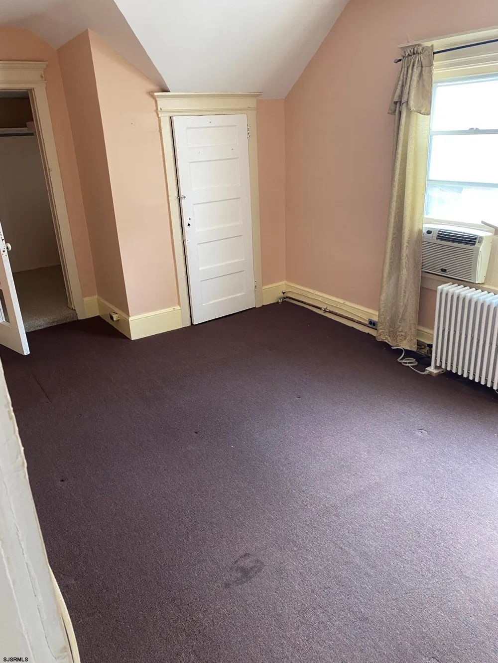5 N Bartram Ave Lower Chelsea, NJ 08401