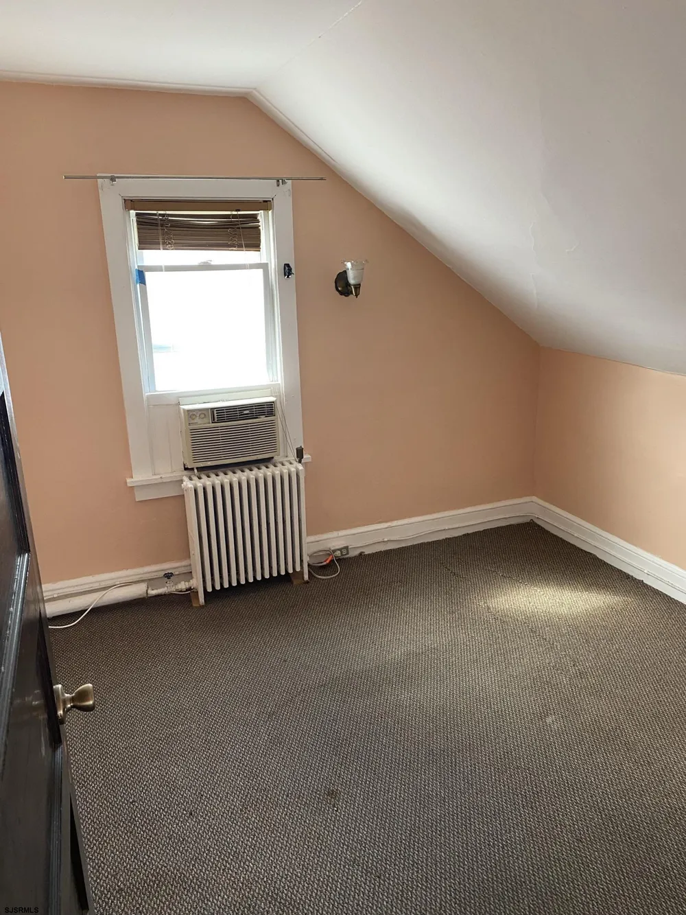 5 N Bartram Ave Lower Chelsea, NJ 08401