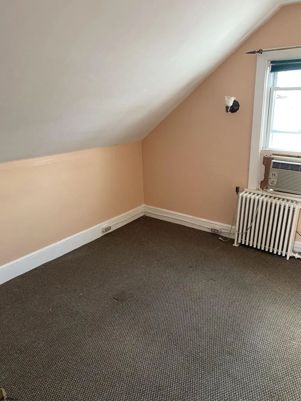 5 N Bartram Ave Lower Chelsea, NJ 08401