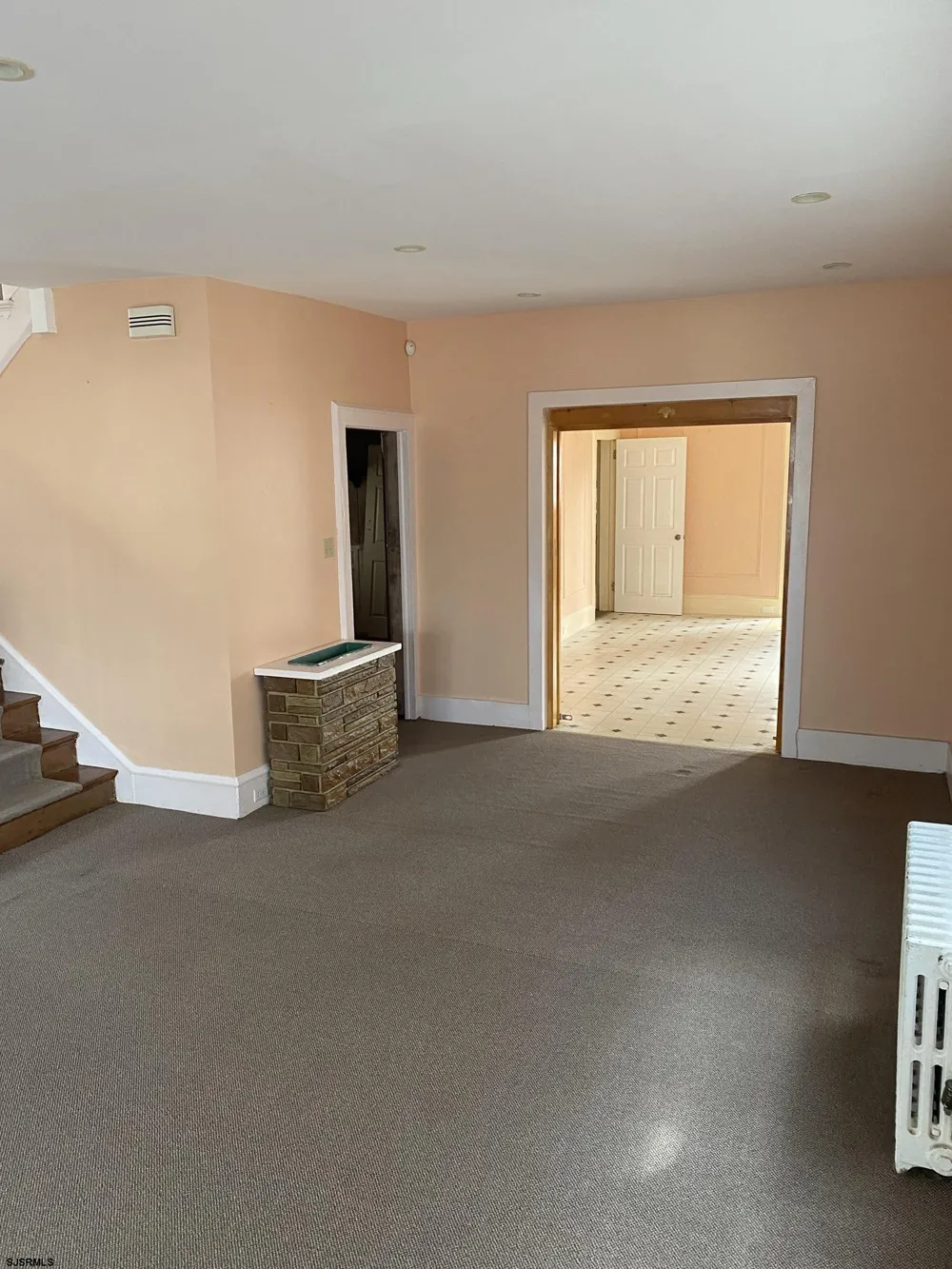 5 N Bartram Ave Lower Chelsea, NJ 08401
