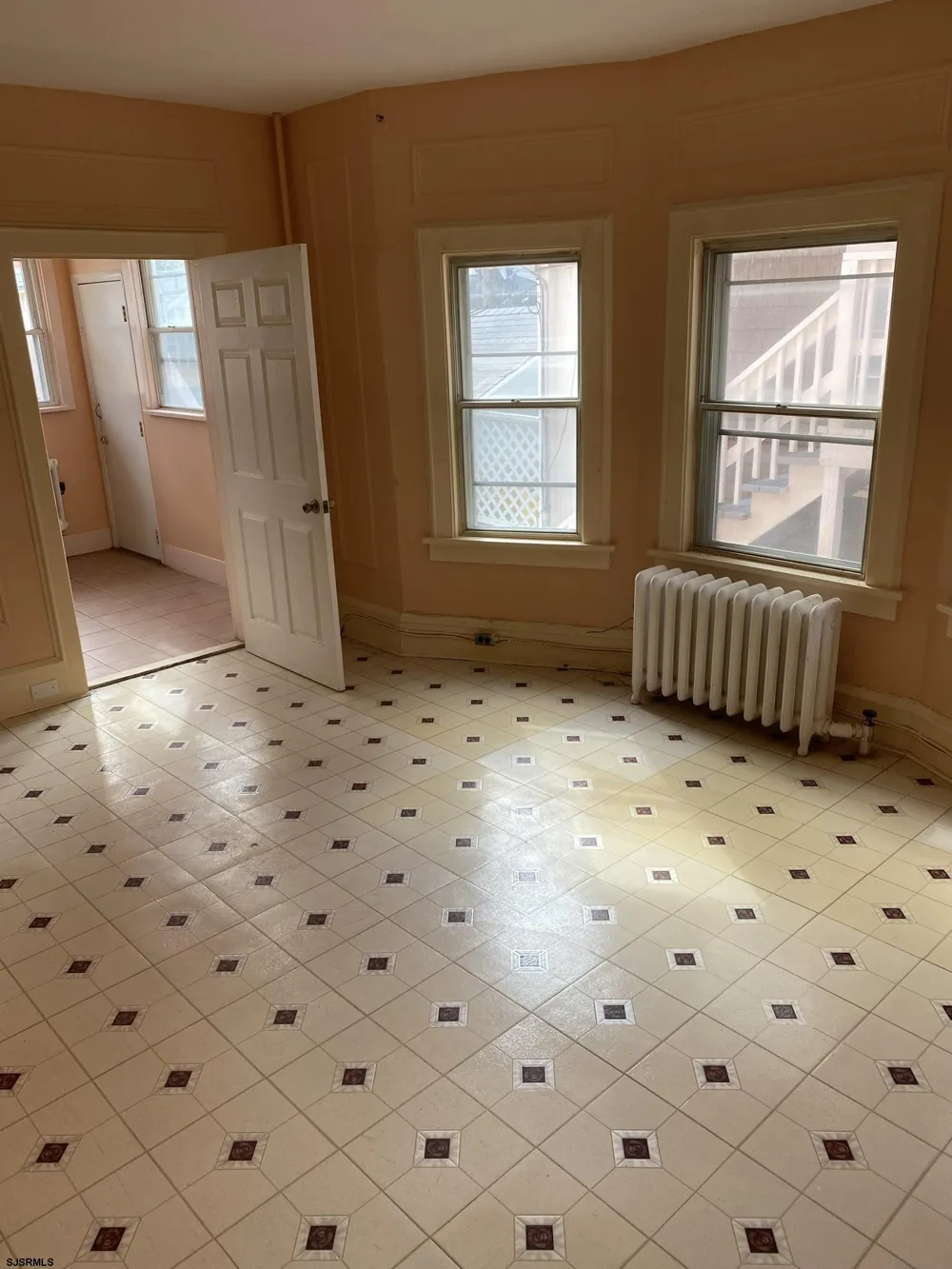 5 N Bartram Ave Lower Chelsea, NJ 08401