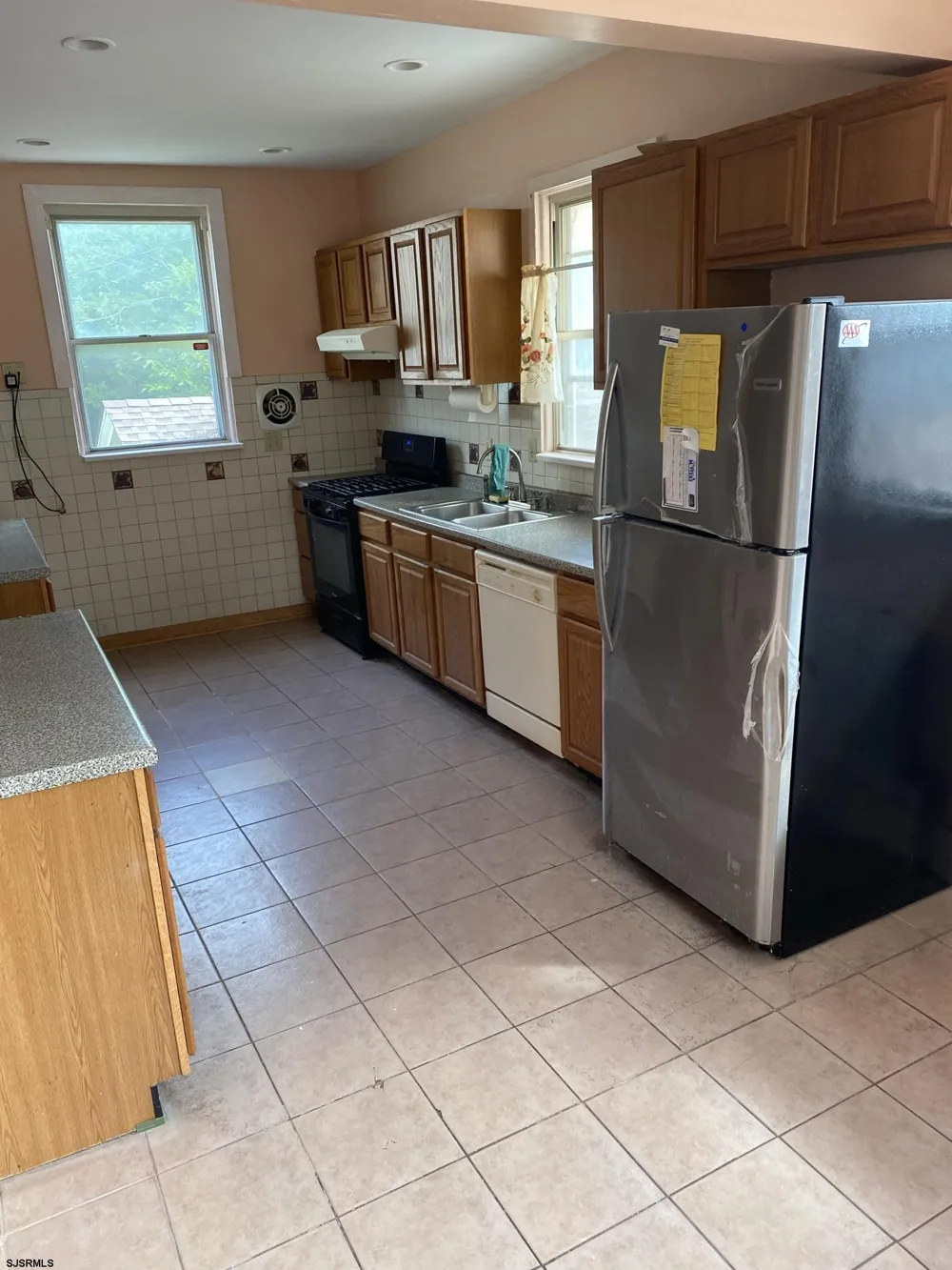 5 N Bartram Ave Lower Chelsea, NJ 08401