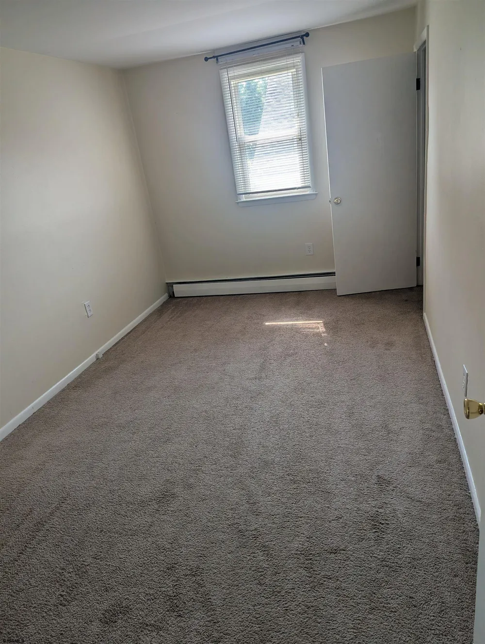 40 Delaware Ave Somers Point, NJ 08244