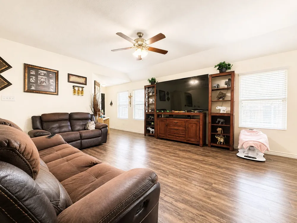 12802 Kyla Jean Court Dallas, TX 75253