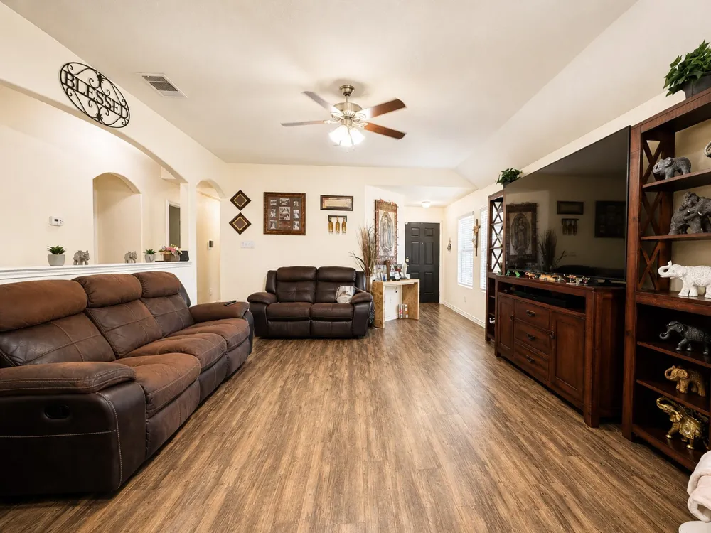 12802 Kyla Jean Court Dallas, TX 75253