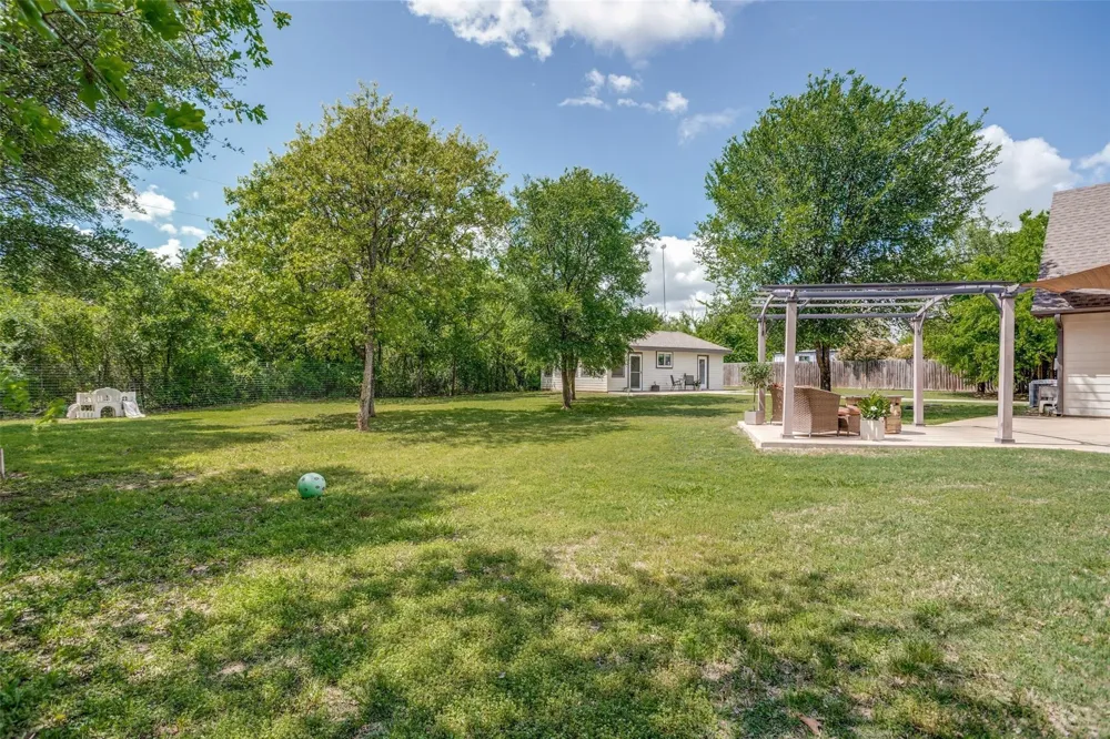 104 Windsong Court Weatherford, TX 76087