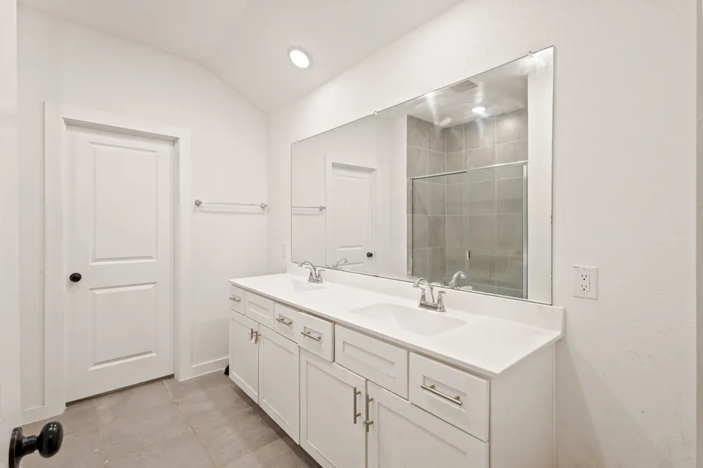 4539 Hogans Alley Drive Arlington, TX 76001