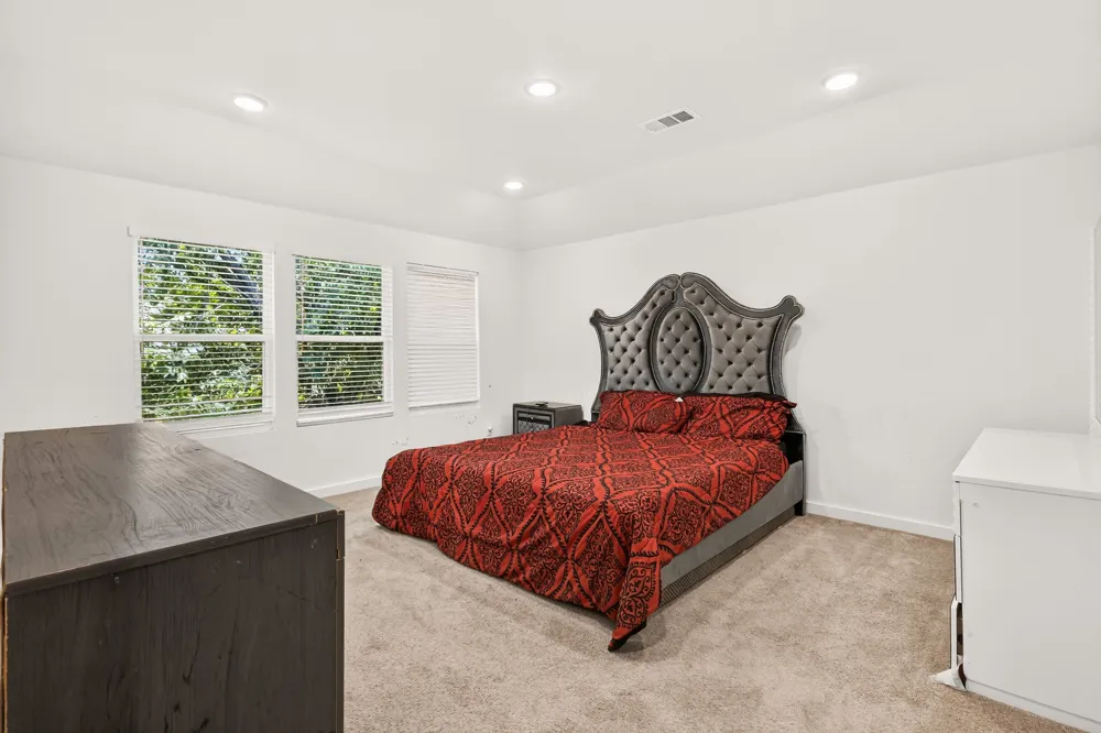 4539 Hogans Alley Drive Arlington, TX 76001