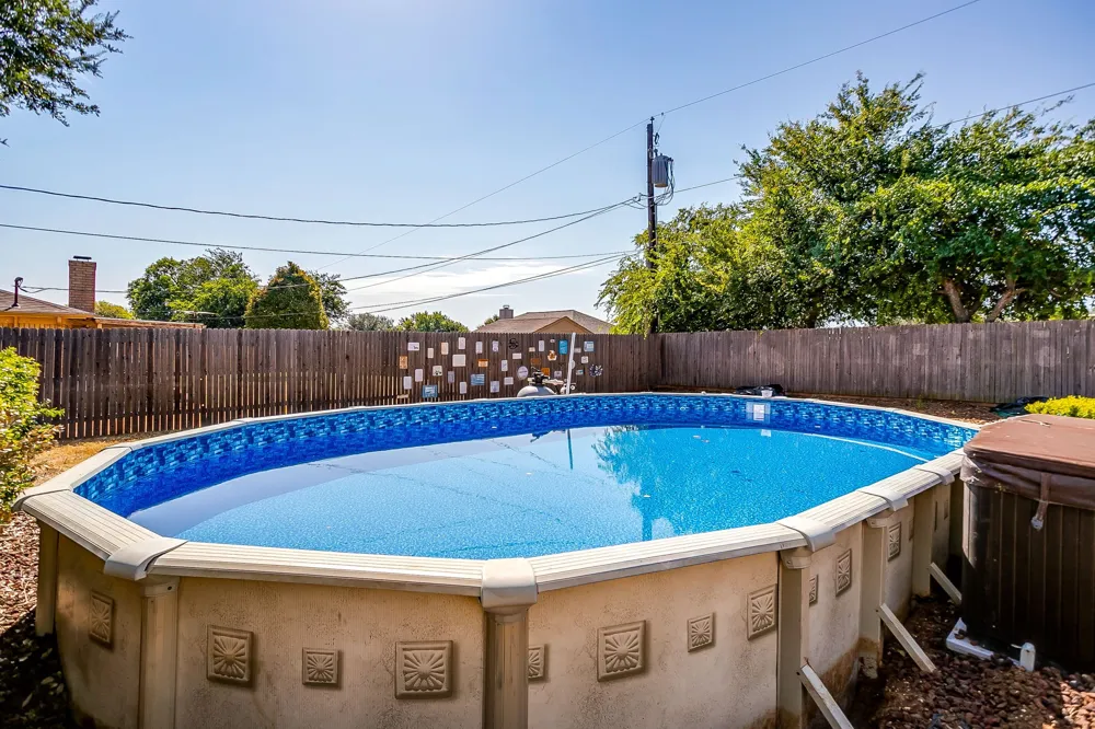 1304 Augusta Road Benbrook, TX 76126