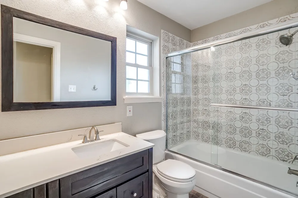 1304 Augusta Road Benbrook, TX 76126