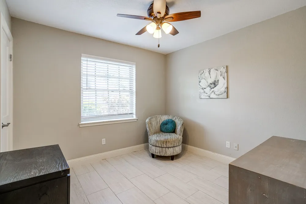 1304 Augusta Road Benbrook, TX 76126