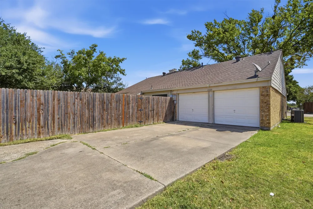2209 Salerno Drive Mesquite, TX 75150