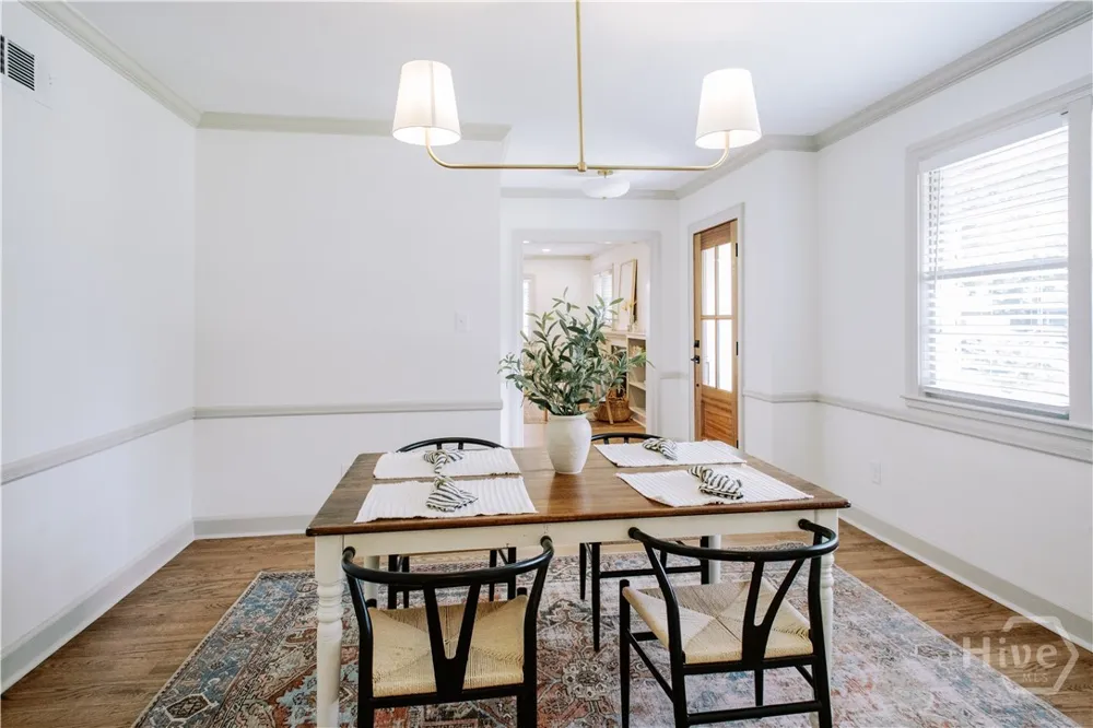 33 E 63rd Street Savannah, GA 31405
