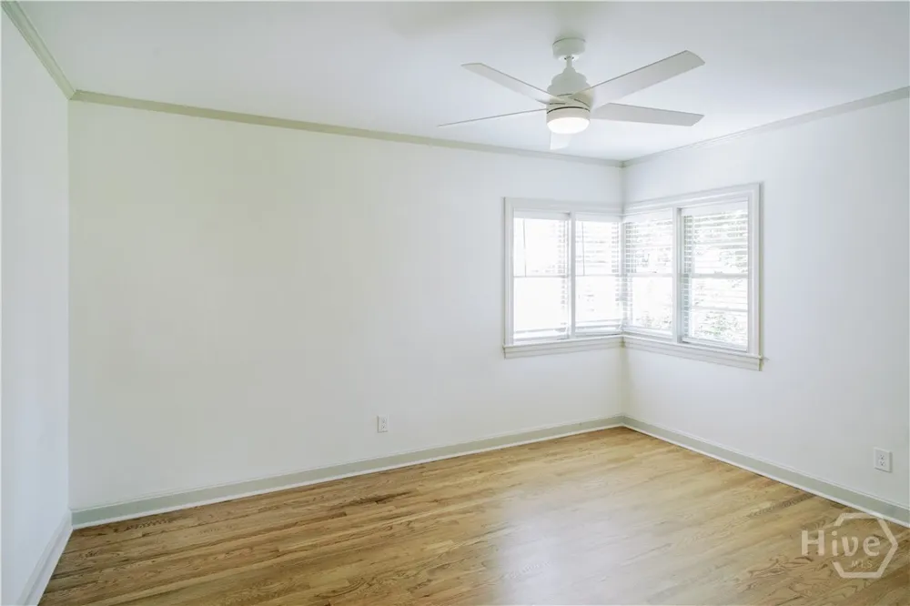 33 E 63rd Street Savannah, GA 31405