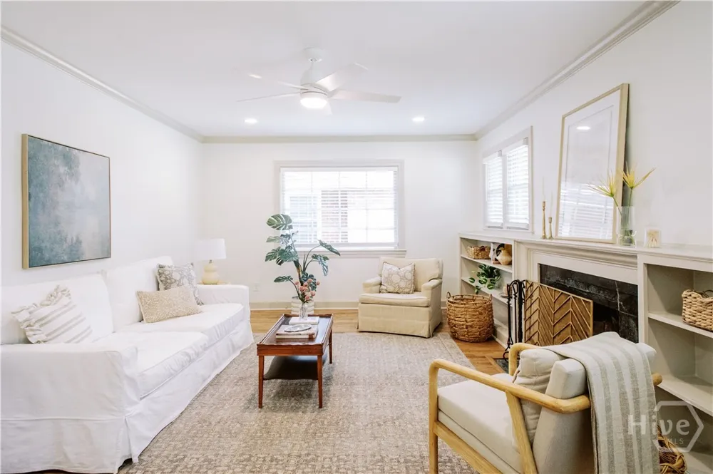 33 E 63rd Street Savannah, GA 31405