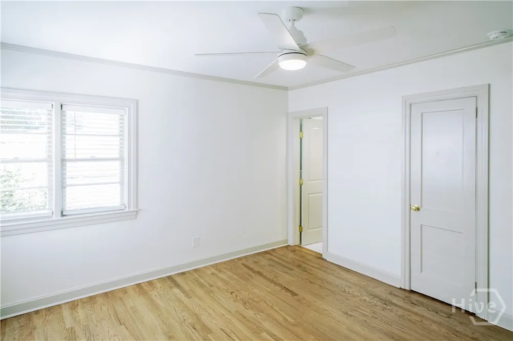 33 E 63rd Street Savannah, GA 31405