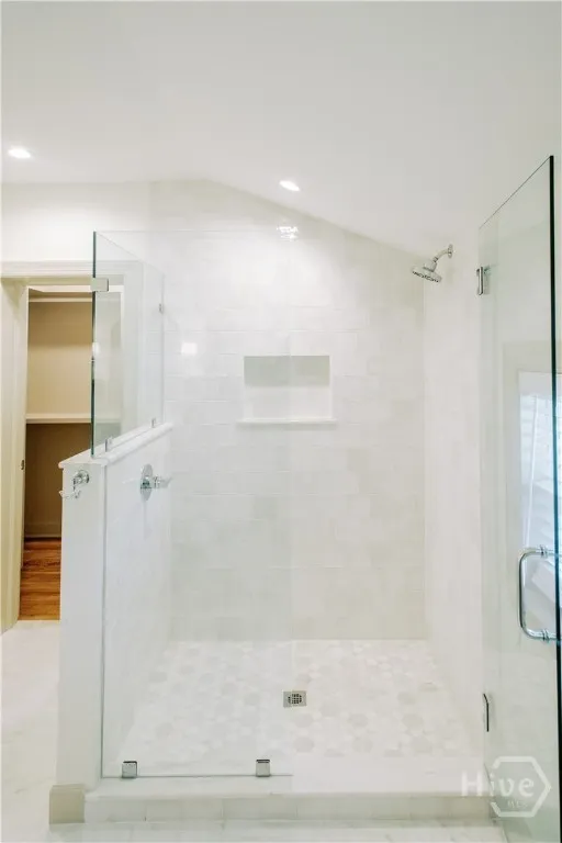 33 E 63rd Street Savannah, GA 31405