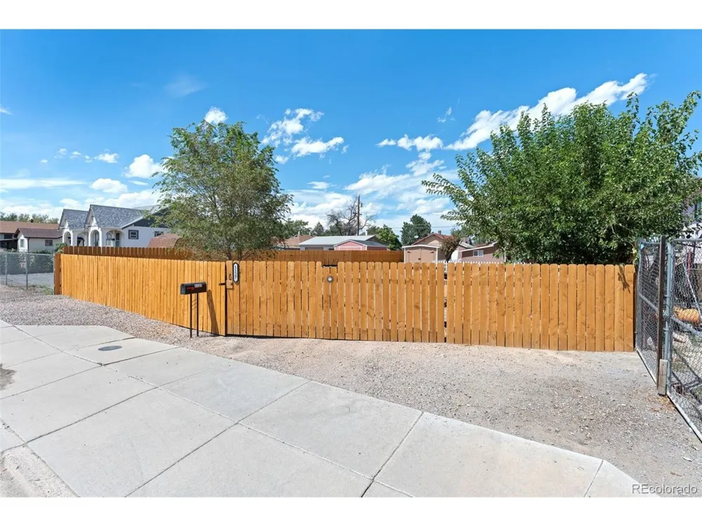 1127 E 3rd Street Pueblo, CO 81001