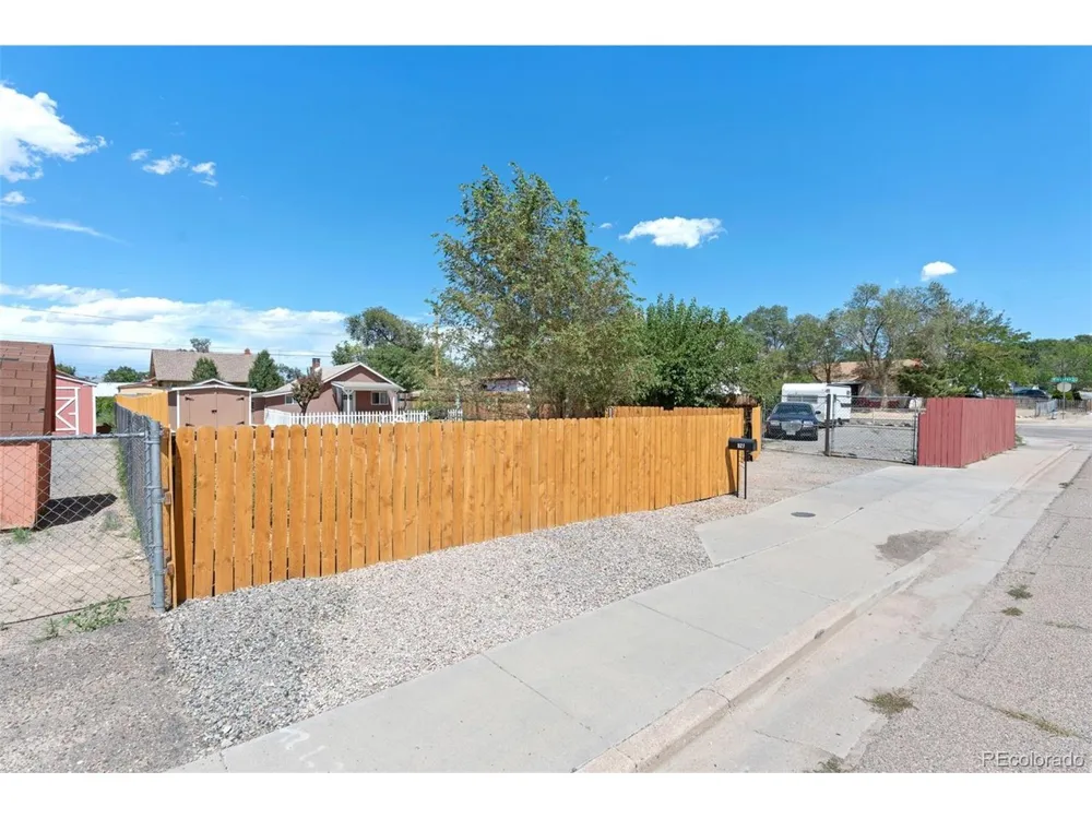 1127 E 3rd Street Pueblo, CO 81001