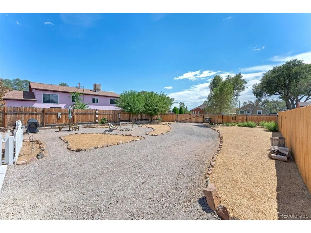 1127 E 3rd Street Pueblo, CO 81001