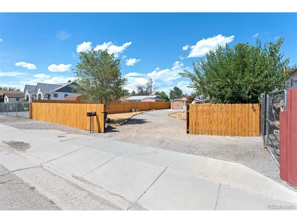 1127 E 3rd Street Pueblo, CO 81001