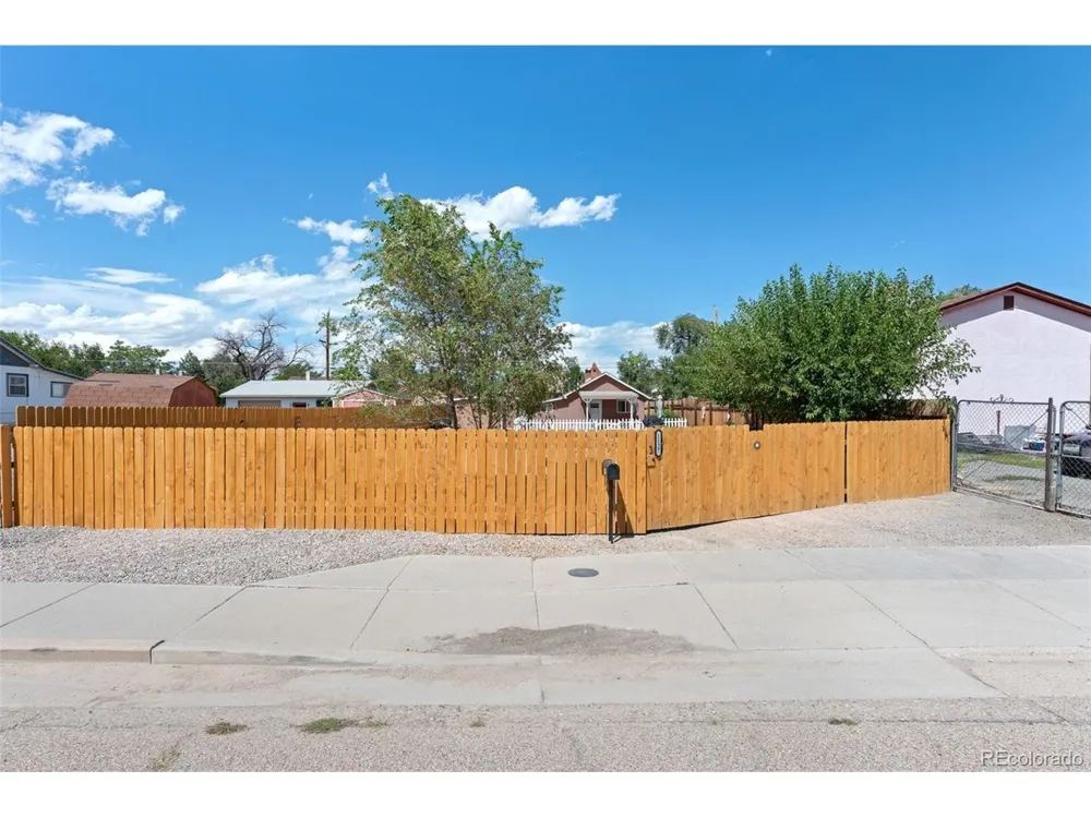 1127 E 3rd Street Pueblo, CO 81001