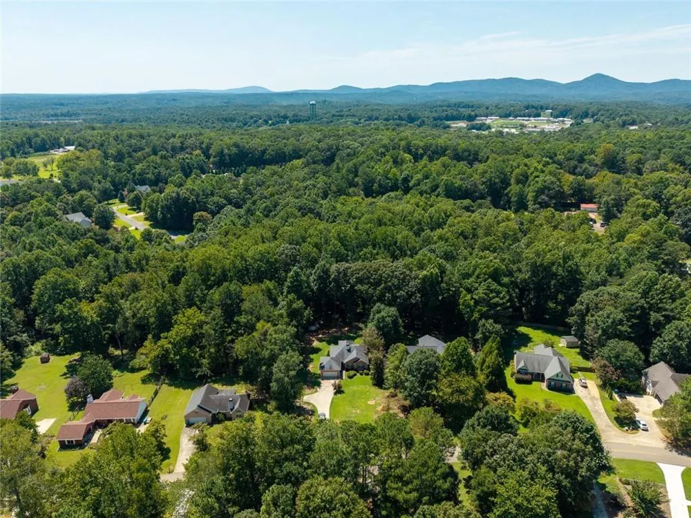 122 Keeble Creek Jasper, GA 30143