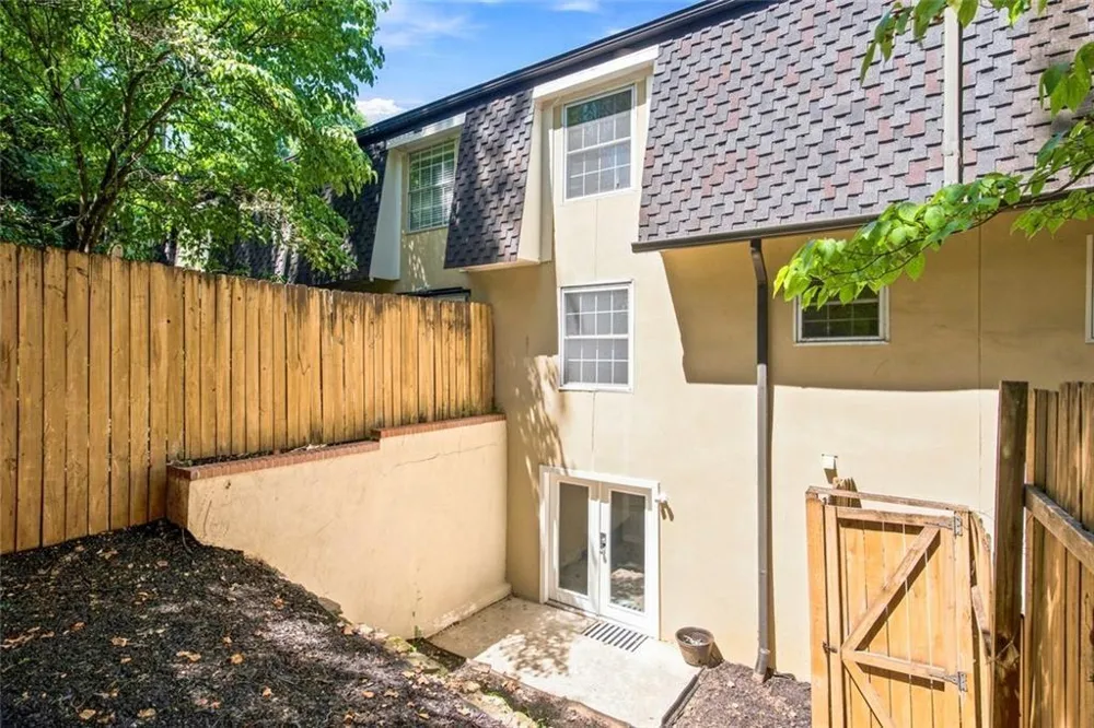 6304 Park Avenue #D3 Sandy Springs, GA 30342