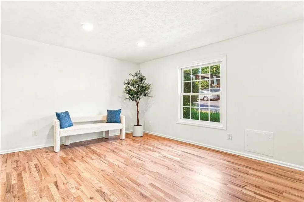 6304 Park Avenue #D3 Sandy Springs, GA 30342