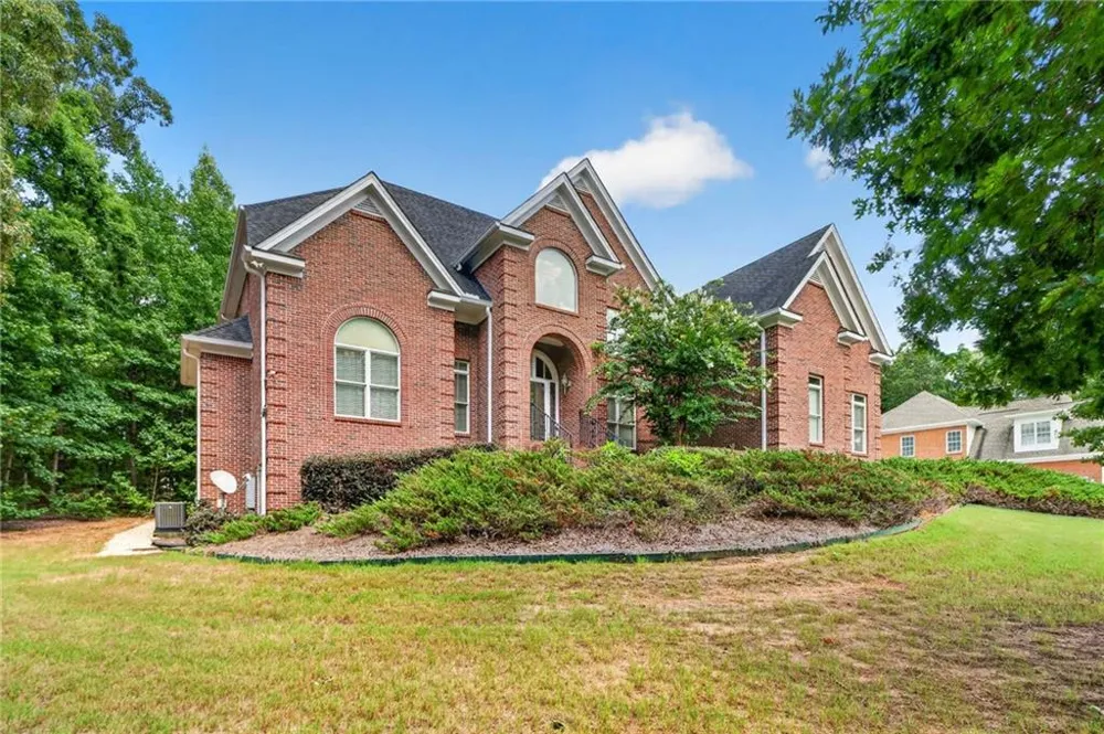1442 Swiftwater Circle McDonough, GA 30252