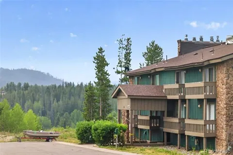 520 Kings Crossing Road #304
