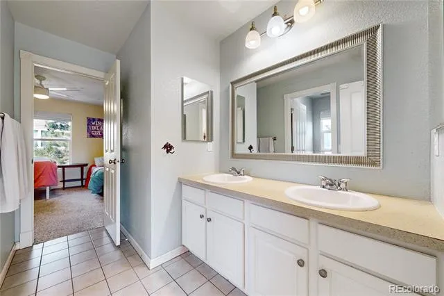 10727 Addison Court Highlands Ranch, CO 80126