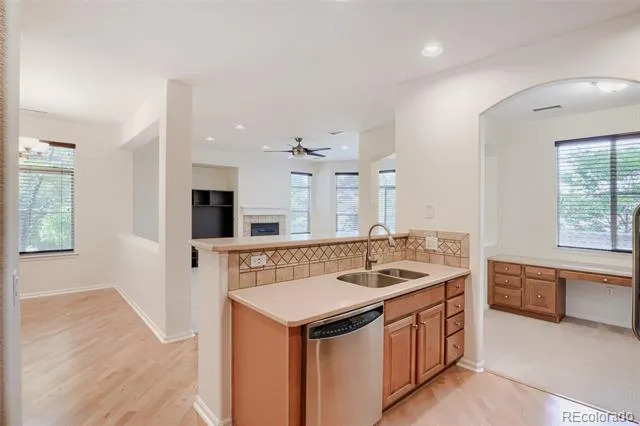 609 W Burgundy Street #B Highlands Ranch, CO 80129