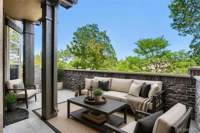 609 W Burgundy Street #B Highlands Ranch, CO 80129