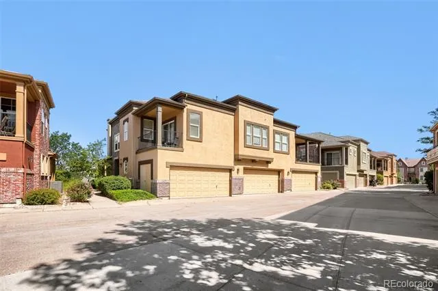 609 W Burgundy Street #B Highlands Ranch, CO 80129