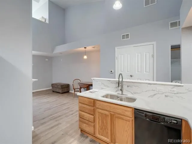 2542 S Bahama Circle #D Aurora, CO 80013