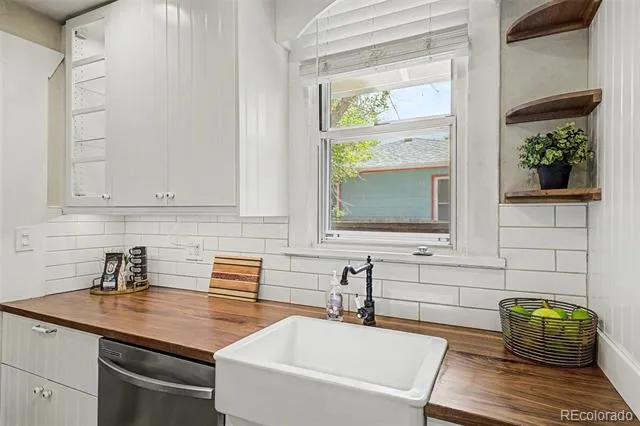 4239 S Galapago Street Englewood, CO 80110