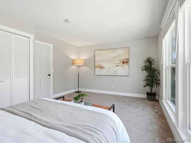 18954 W 61st Place Golden, CO 80403