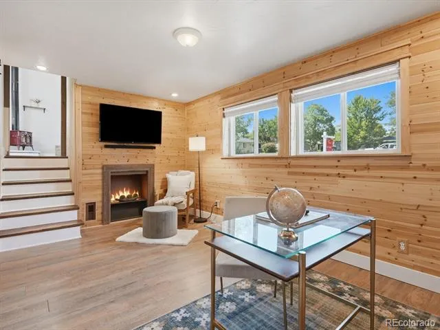 18954 W 61st Place Golden, CO 80403