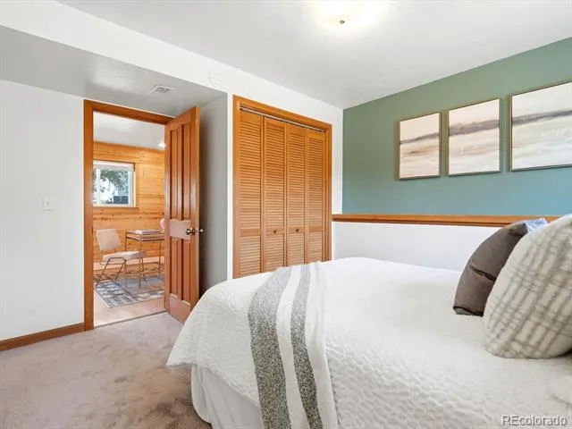 18954 W 61st Place Golden, CO 80403