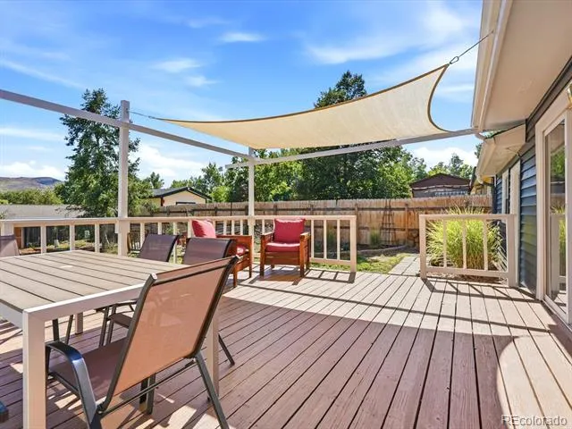 18954 W 61st Place Golden, CO 80403