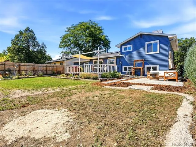18954 W 61st Place Golden, CO 80403