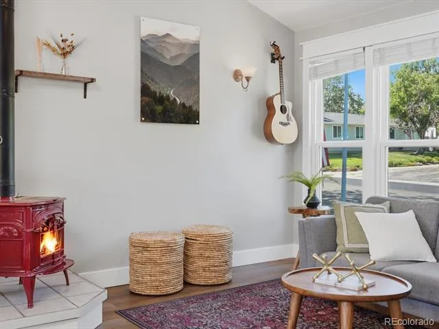 18954 W 61st Place Golden, CO 80403